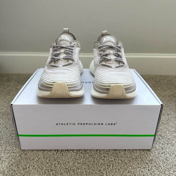 APL Streamline - Picture 2 of 6